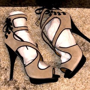 Colin Stuart Stone Color Heels